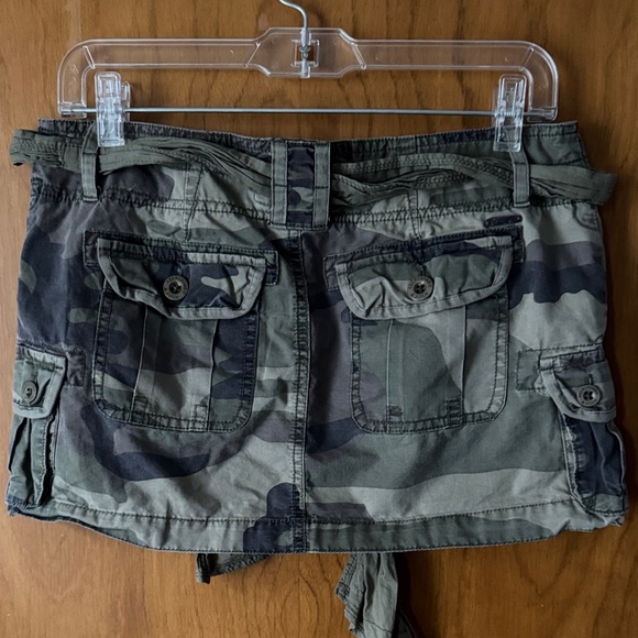 Abercrombie & Fitch Camo Cargo Utility Mini Skirt with Belt Size 2 VTG Y2K - Picture 5 of 7